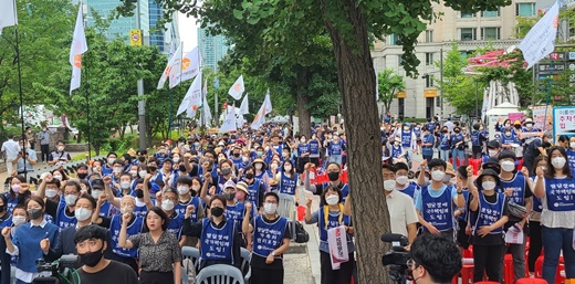 전국장애인부모연대는 지난 7월 12일 국회의사당 인근 이룸센터 앞에서 ‘발달장애인 참사 특위 결의안 통과 촉구 전국 집중 결의대회’를 개최했다. 결의대회 전경. ⓒ에이블뉴스DB