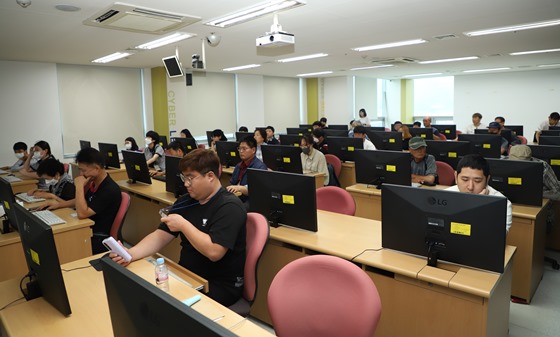 ‘제23회 경북장애인 IT페스티벌’이 지난 14일 구미대학교에서 성황리에 개최됐다. ⓒ한국교통장애인경북협회