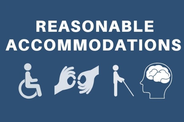 Reasonable Accommodations(합리적 조정/변경)에 대한 예를 나타낸 그림. ⓒ미국 상무부(U.S Department of Commerce)