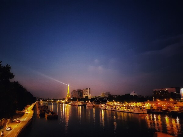 파리 센강에서의 야경. ©하석미