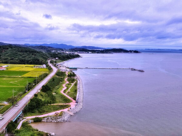 홍성 스카이타워 3층 전망대에서 내려다 보기. ©하석미