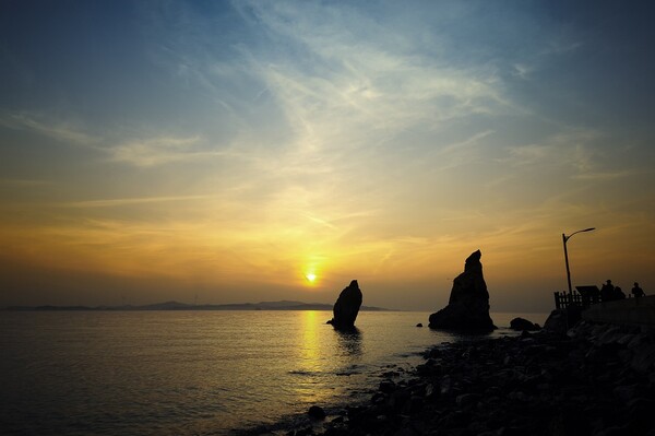 특정일에 넘어가고 특정일에 맞이하는 해가 특별한 건 자연이 아니라 인간의 임의 작품일 수 있다. 그러나 이를 계기로 우리가 하는 다짐은 분명 의미있지 않을까. ⓒpixabay