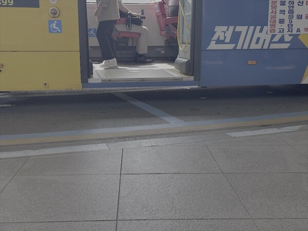 저상버스. ©최충일