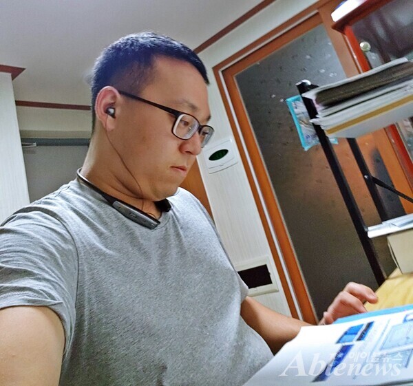 누군가의 도움을 받고 살아가도 괜찮다는 인식이 자립 포함, 발달장애인 1인 가구를 바라보는 시선에 반영되었으면 한다. ©조형준