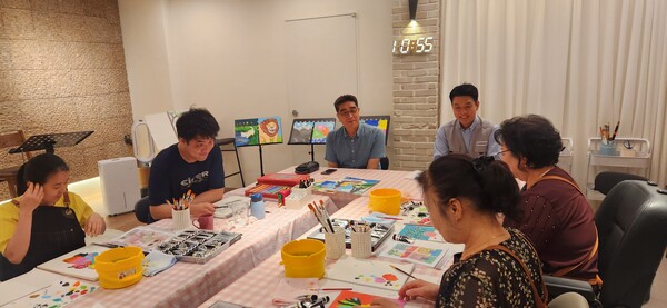 ߿Ͼ() 12 ѱΰ Ϻ    𵨡μ  ̼ 4  äߴ.ѱΰ Ϻ