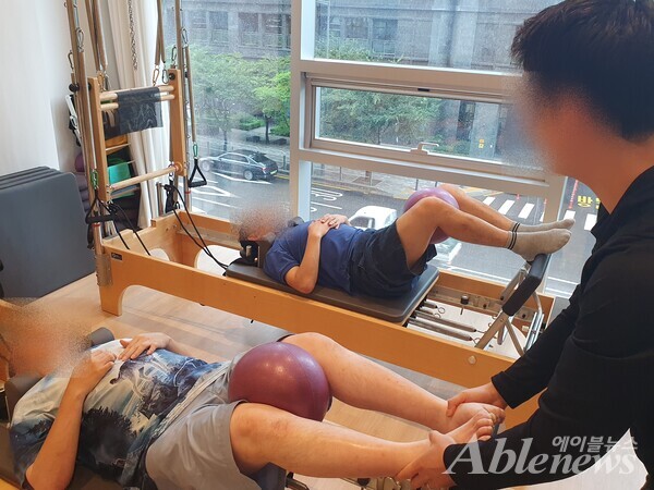 실제 발달장애 당사자들을 지도하고 있는 모습을 동의 하에 참관할 수 있었다. ©조형준