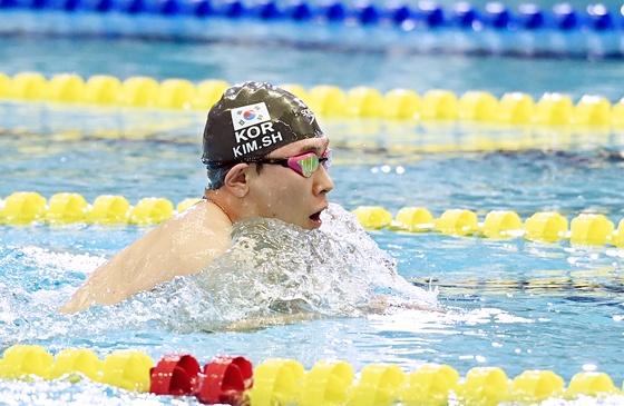 4일 사직수영장에서 열린 수영 경기에서 김세훈 선수의 경기 모습. ©대한장애인체육회