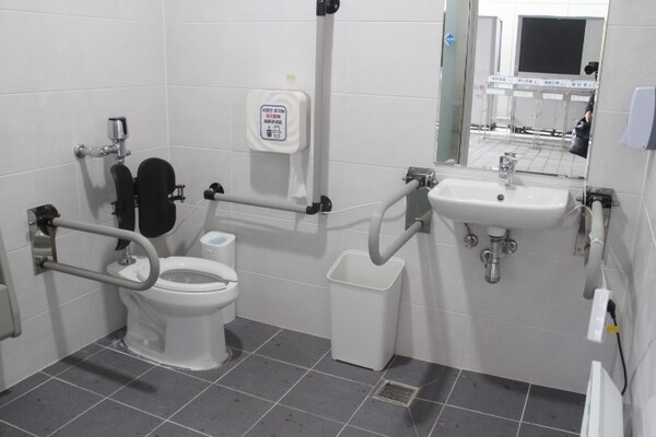 տ ȭ δ 뺯⿡ ڵ    ġ ̴  öƽ  ô ̿ϴµ    . ȣ⺧ 뺯⿡ ɾ     ġ  ̴  ⿡ ġ ġ  .  ̴ ϰε,  ؿ   ־ ü ϴ  ̿ϴµ    . ©