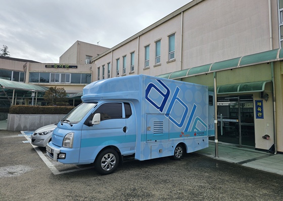 �ҿܰ��� ������ ���� SK�̳뺣�̼� �������� �ڹ��� ��� ������ ���� ��ȸ�������� ���̺��������(�̻��� ������)�� ��ȸ�����������ȸ �߾�ȸ(ȸ�� �躴��)�� ���갣���� ���� ��������� �������� ����������� �����ϰ�, ���� 5�� 8�ϱ��� ��û�ڸ� �����Ѵ�. ©���̺��������