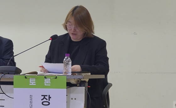 28일 오후 2시 서울 여의도 국회의원회관에서 열린 ‘학대피해 장애아동 보호체계의 개선 방향과 과제’ 포럼에서 토론하는 한국학대피해아동쉼터협회 장다혜 사무국장. ©에이블뉴스
